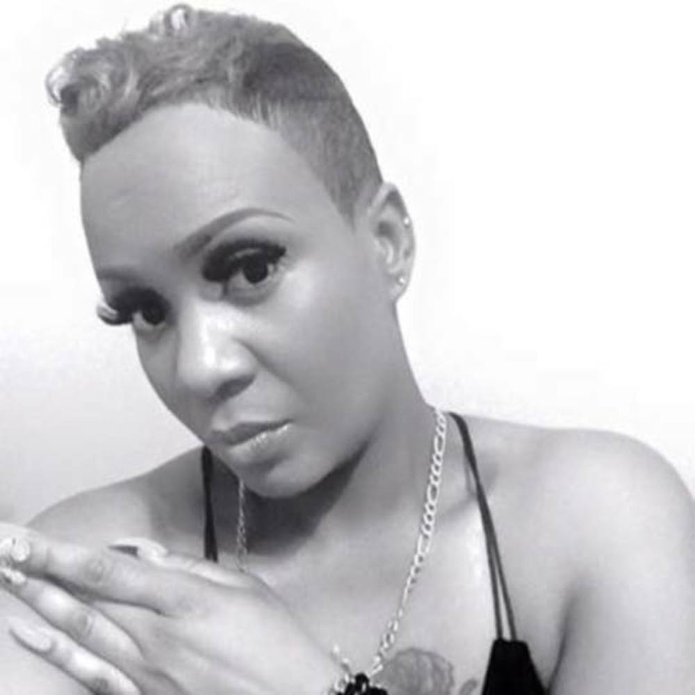 Meet your Posher, Yolanda